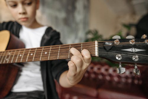 王心凌《第一次爱的人吉他谱》-E调-网络转载